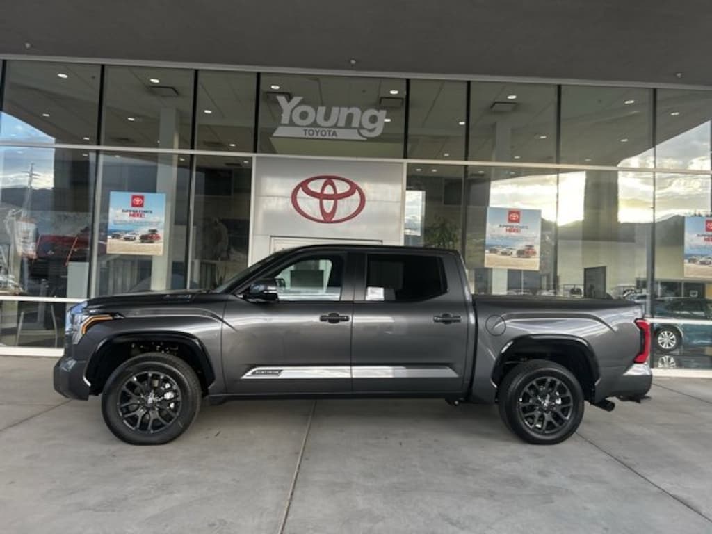 New 2025 Toyota Tundra i-FORCE MAX Platinum Hybrid CrewMax 5.5' Bed Truck CrewMax