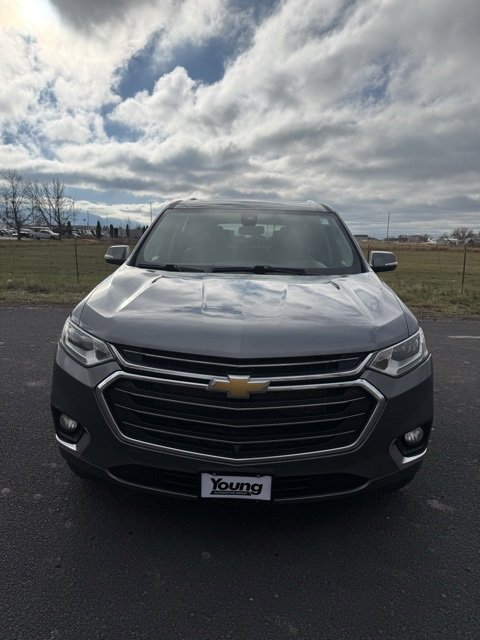 2020 Chevrolet Traverse Premier photo 2