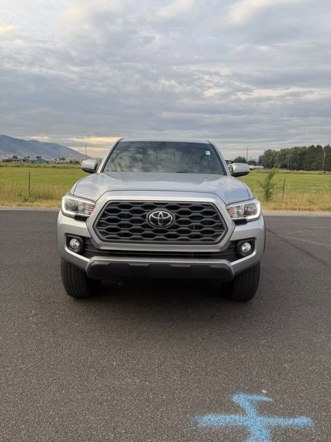 2023 Toyota Tacoma TRD Off-Road photo 3