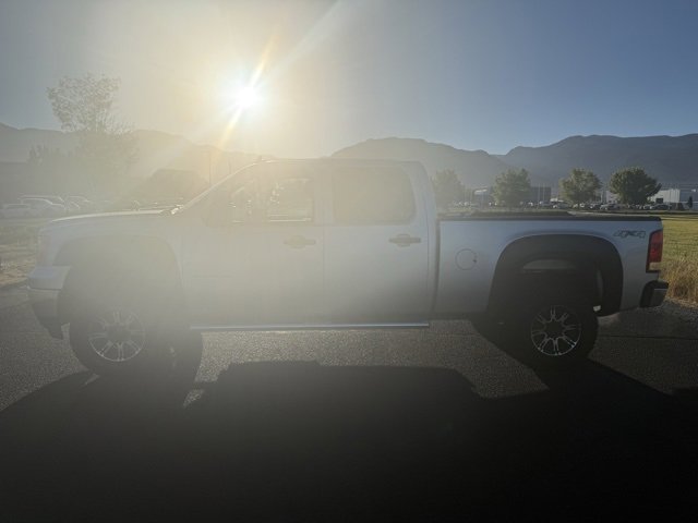 2012 Gmc Sierra SLE photo 2