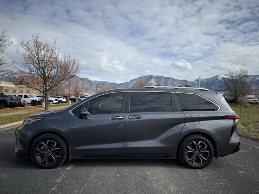 Used 2025 Toyota Sienna Platinum Passenger Van
