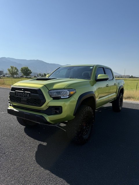 2022 Toyota Tacoma TRD Pro photo 3