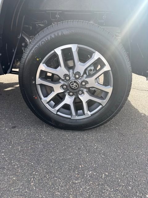 2026 Toyota Tundra 1794 Edition - Photo 12