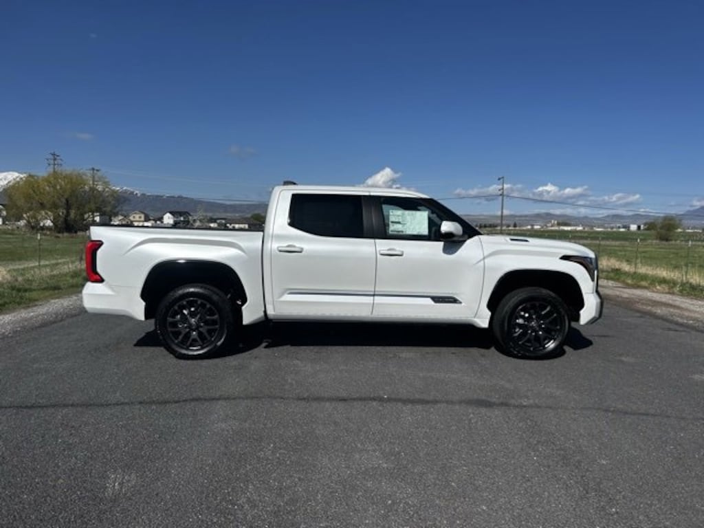 New 2025 Toyota Tundra i-FORCE MAX Platinum Hybrid CrewMax 5.5' Bed Truck CrewMax