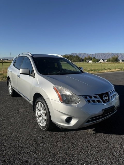 2011 Nissan Rogue SV photo 4