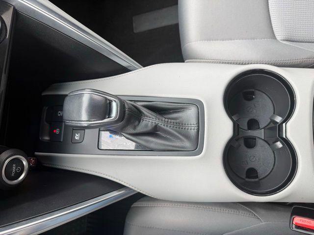 2023 Toyota Venza LE - Photo 26