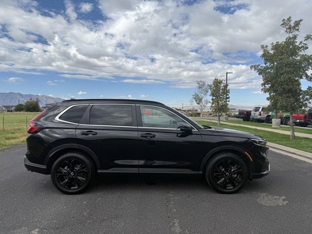2023 Honda CR-V Hybrid Sport Touring photo 4