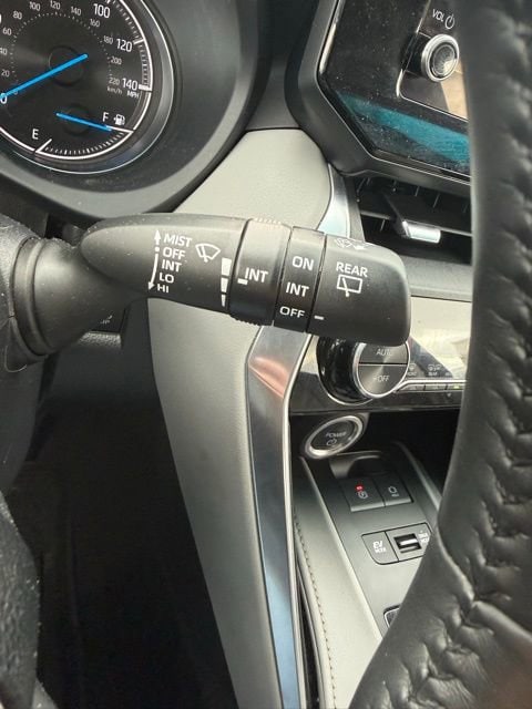 2023 Toyota Venza LE - Photo 23