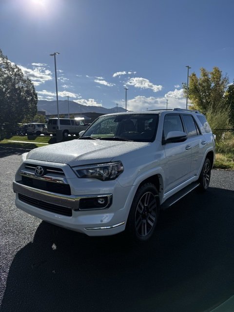 2022 Toyota 4Runner Limited photo 3