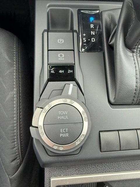 2026 Toyota Tacoma SR5 - Photo 27