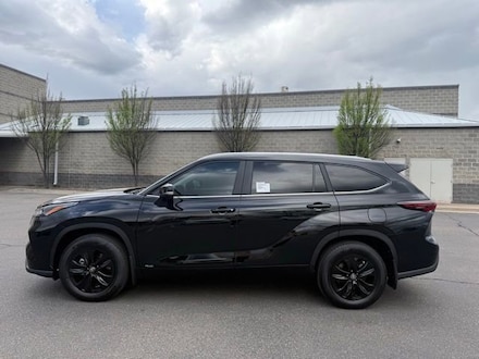 2026 Toyota Highlander Hybrid Hybrid XLE AWD SUV