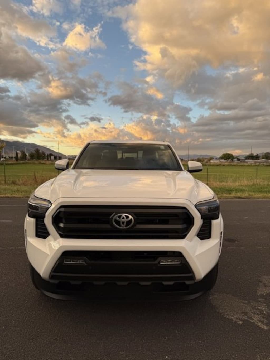 New 2025 Toyota Tacoma SR5 Double Cab 5' Bed AT Truck Double Cab