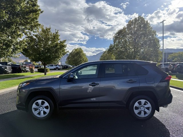 2025 Toyota RAV4 LE photo 2