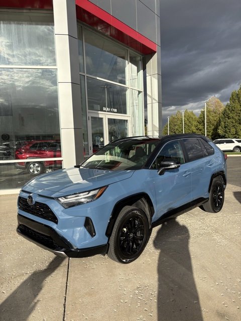 2025 Toyota RAV4 Hybrid XSE photo 3