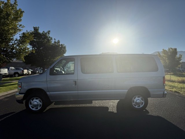 2011 Ford E-Series Econoline Wagon