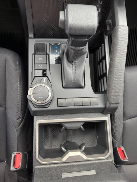 2026 Toyota Tacoma SR5 - Photo 26