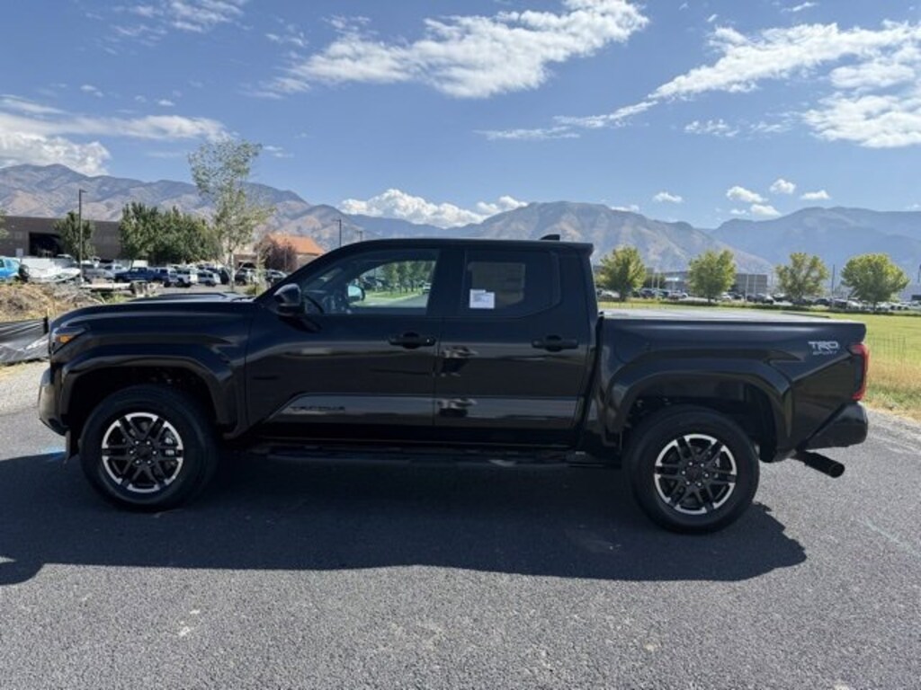 New 2025 Toyota Tacoma TRD Sport Double Cab 5' Bed AT Truck Double Cab