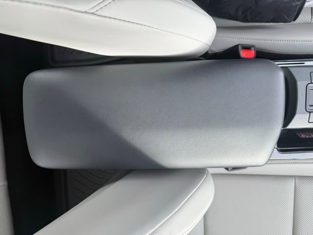 2026 Toyota Prius XLE - Photo 28