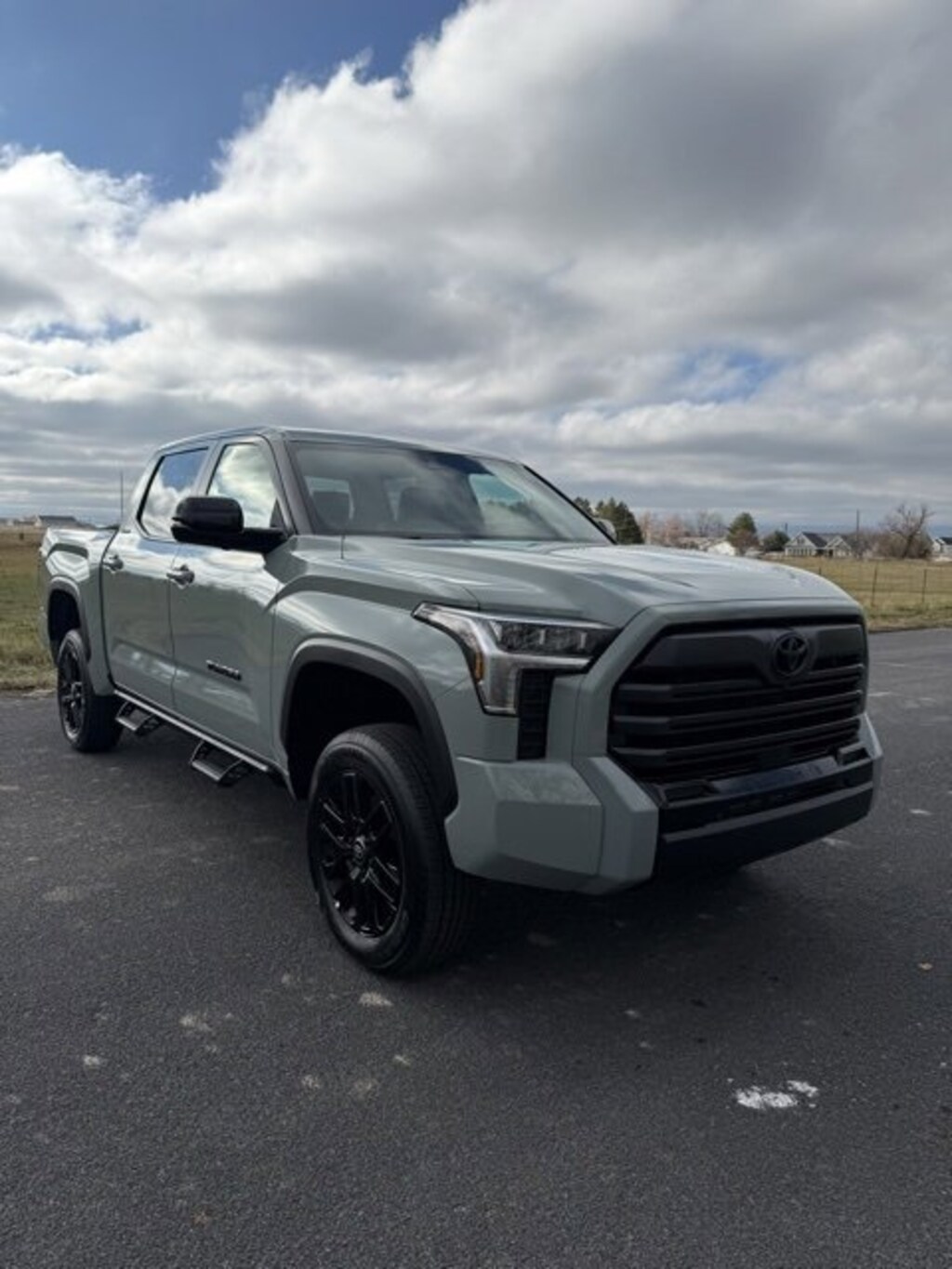 New 2026 Toyota Tundra Limited CrewMax 5.5' Bed Truck CrewMax