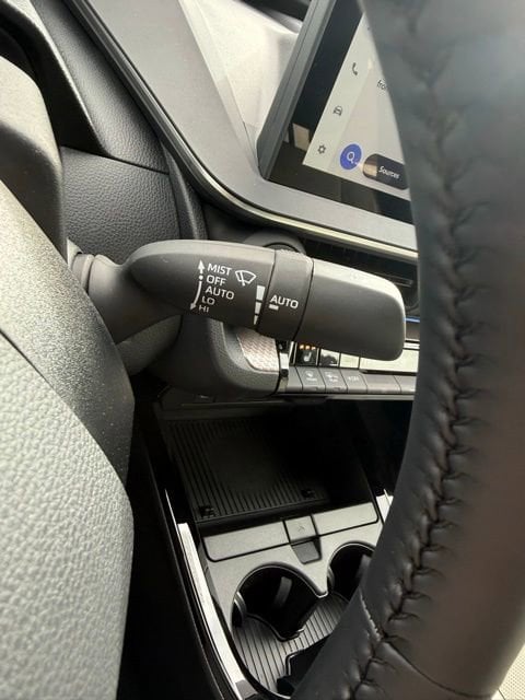 2026 Toyota Prius XLE - Photo 22