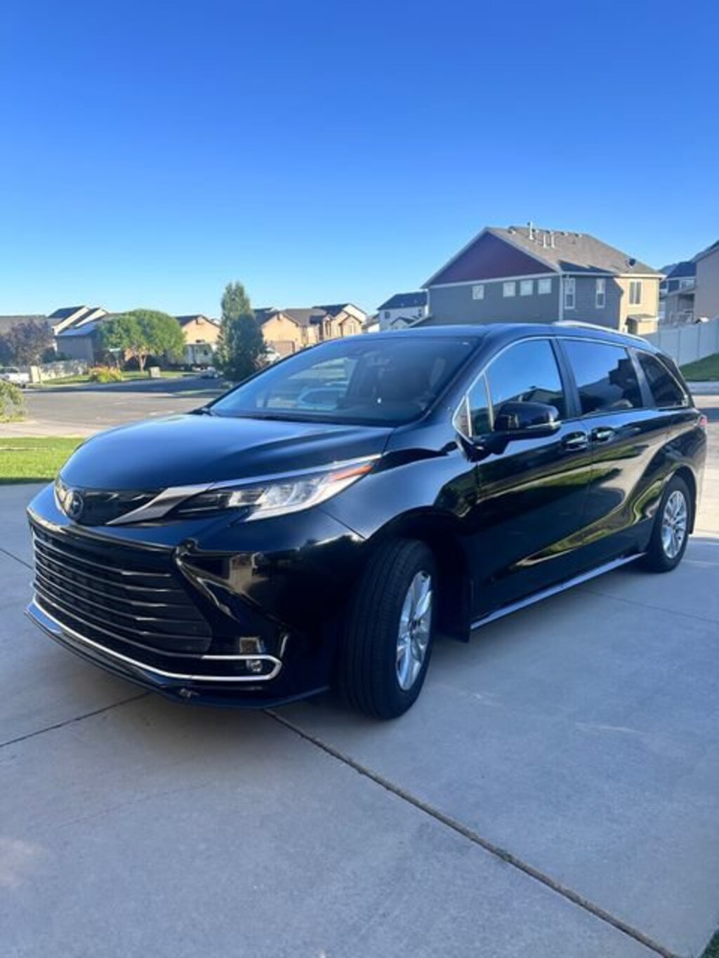 Used 2025 Toyota Sienna Limited Passenger Van