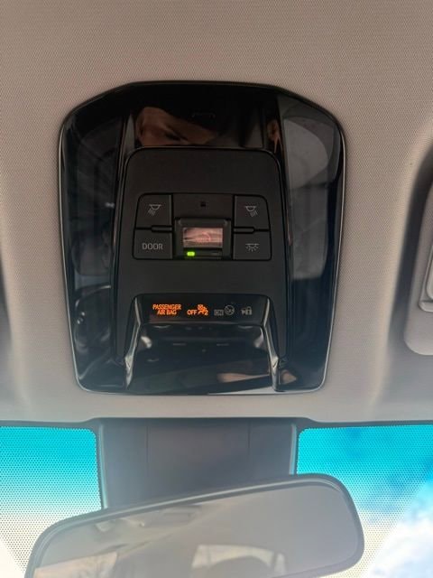 2023 Toyota Venza LE - Photo 37