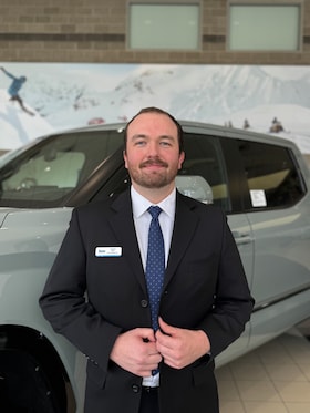 Staff member Porter Reis from ID_4c41728f63d0