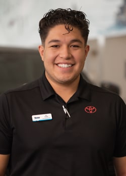 Staff member Jay Nunez from ID_45e81295c46c