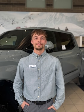 Staff member Brayden Millburn from ID_45e81295c46c