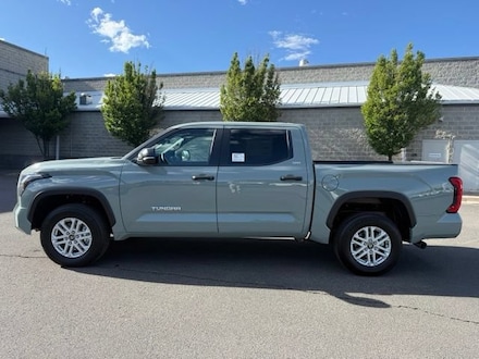 2026 Toyota Tundra SR5 CrewMax 5.5' Bed Truck CrewMax