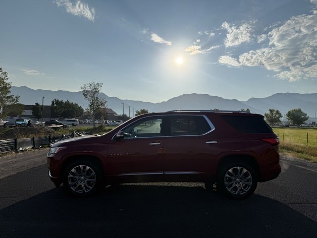 2019 Chevrolet Traverse Premier photo 2