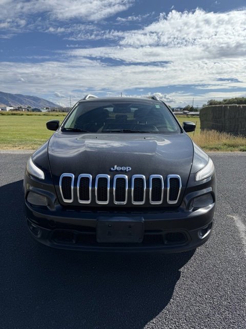 2014 Jeep Cherokee Latitude Sport photo 4