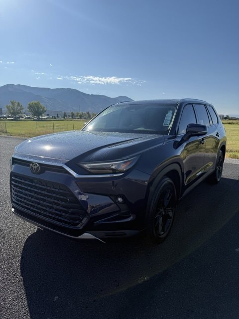 2025 Toyota Grand Highlander Limited AWD photo 2