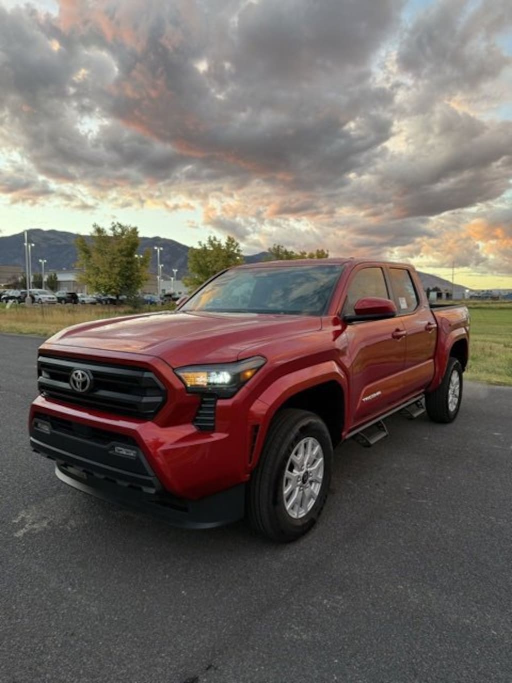 New 2025 Toyota Tacoma SR5 Double Cab 5' Bed AT Truck Double Cab