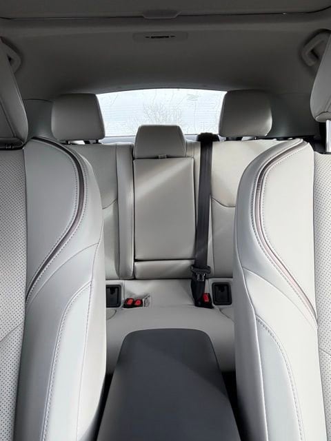 2026 Toyota Prius XLE - Photo 38