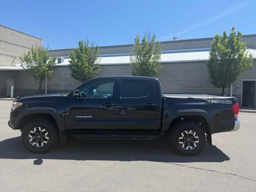Used 2017 Toyota Tacoma TRD Off-Road Truck