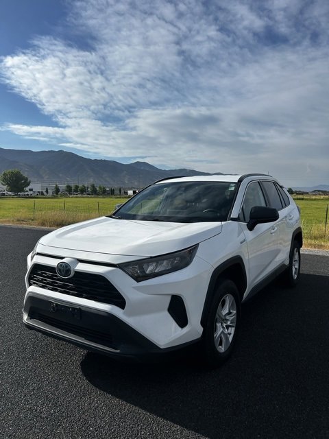 2021 Toyota RAV4 Hybrid LE photo 3