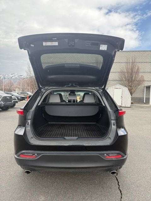 2023 Toyota Venza LE - Photo 9