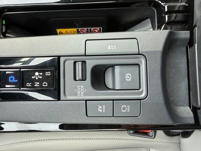 2026 Toyota Prius XLE - Photo 26