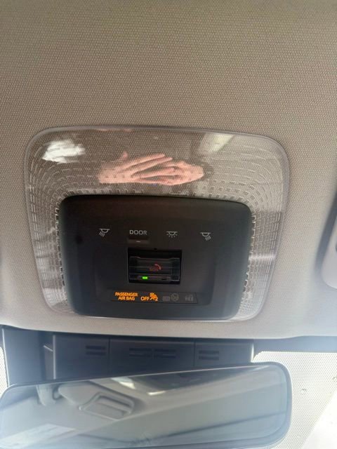 2026 Toyota Prius XLE - Photo 32