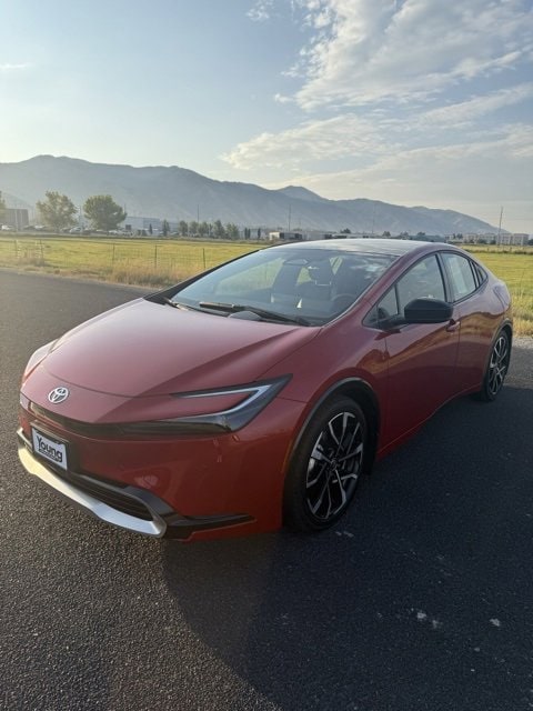 2024 Toyota Prius Prime XSE Premium photo 3