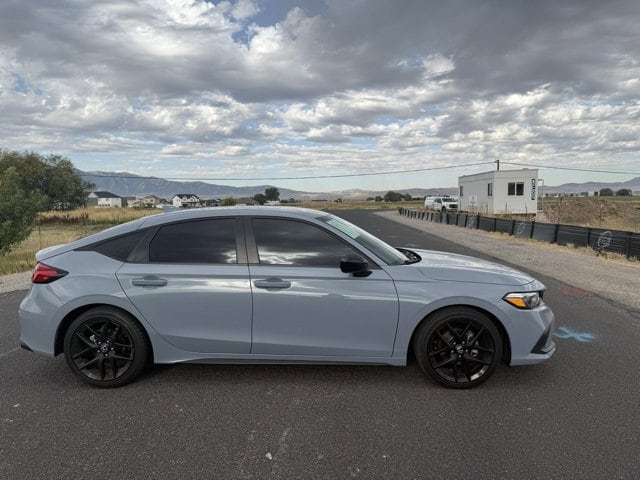 2024 Honda Civic Sport Hatchback photo 2