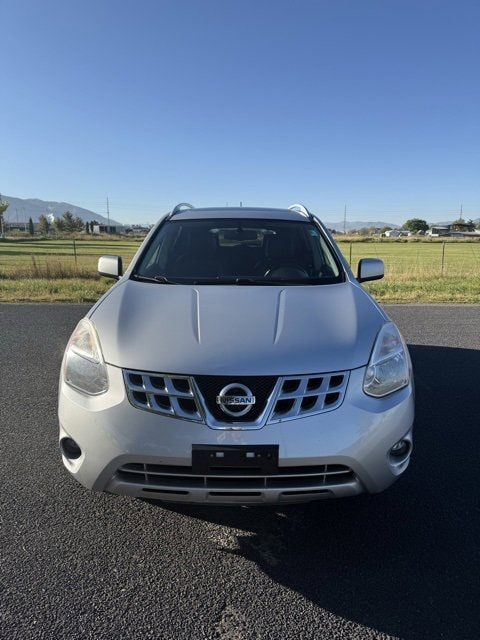 2011 Nissan Rogue SV photo 3