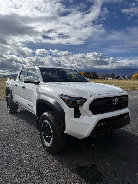 2025 Toyota Tacoma TRD Sport Double Cab photo 4