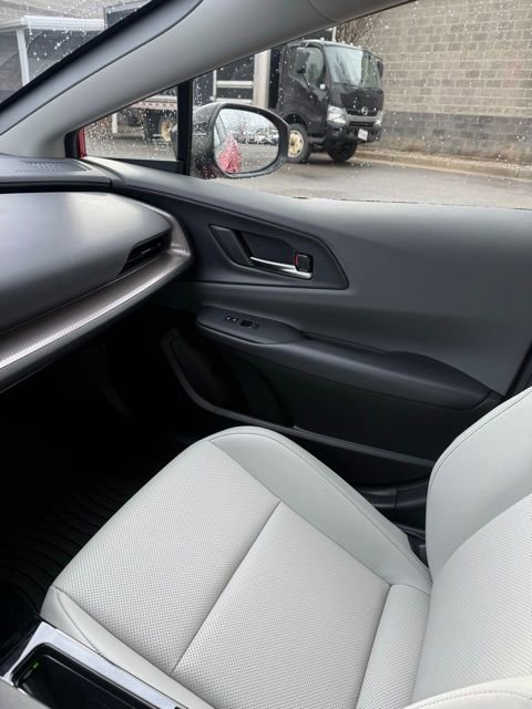 2026 Toyota Prius XLE - Photo 30