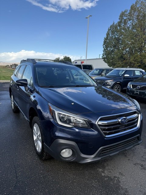 2018 Subaru Outback Premium photo 3