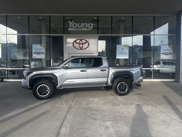 2024 Toyota Tacoma TRD Off Road's photo