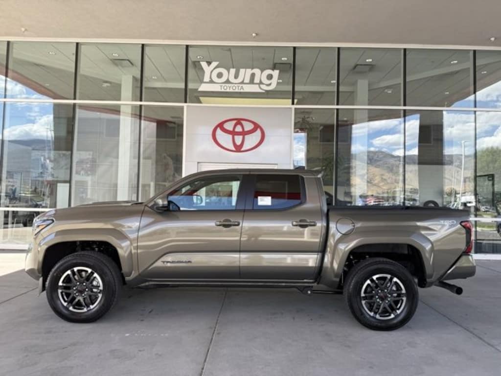 New 2025 Toyota Tacoma TRD Sport Double Cab 5' Bed AT Truck Double Cab