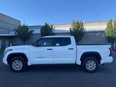 2026 Toyota Tundra SR5 CrewMax 5.5' Bed Truck CrewMax