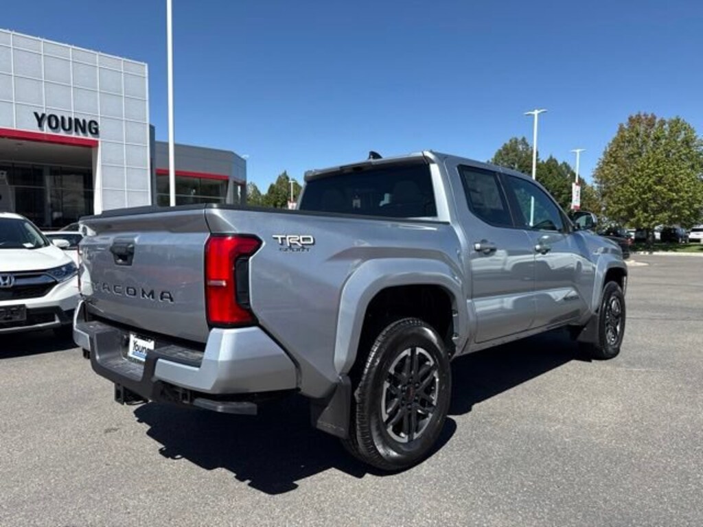 New 2026 Toyota Tacoma TRD Sport Double Cab 5' Bed AT Truck Double Cab